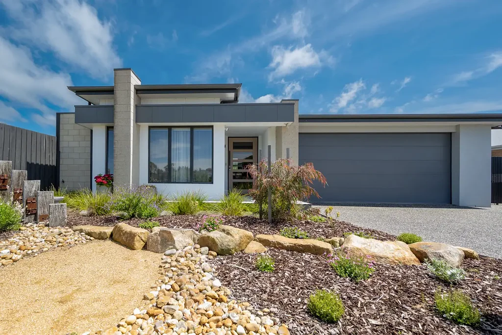 6 Ovata Place, Inverloch, VIC 3996