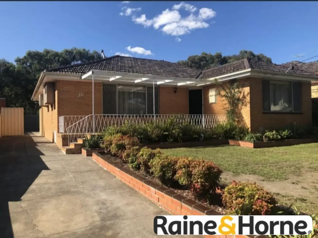 For Lease: Spacious 3-Bedroom Family Home Available from 1 August 2025 Weekly Rent: $550