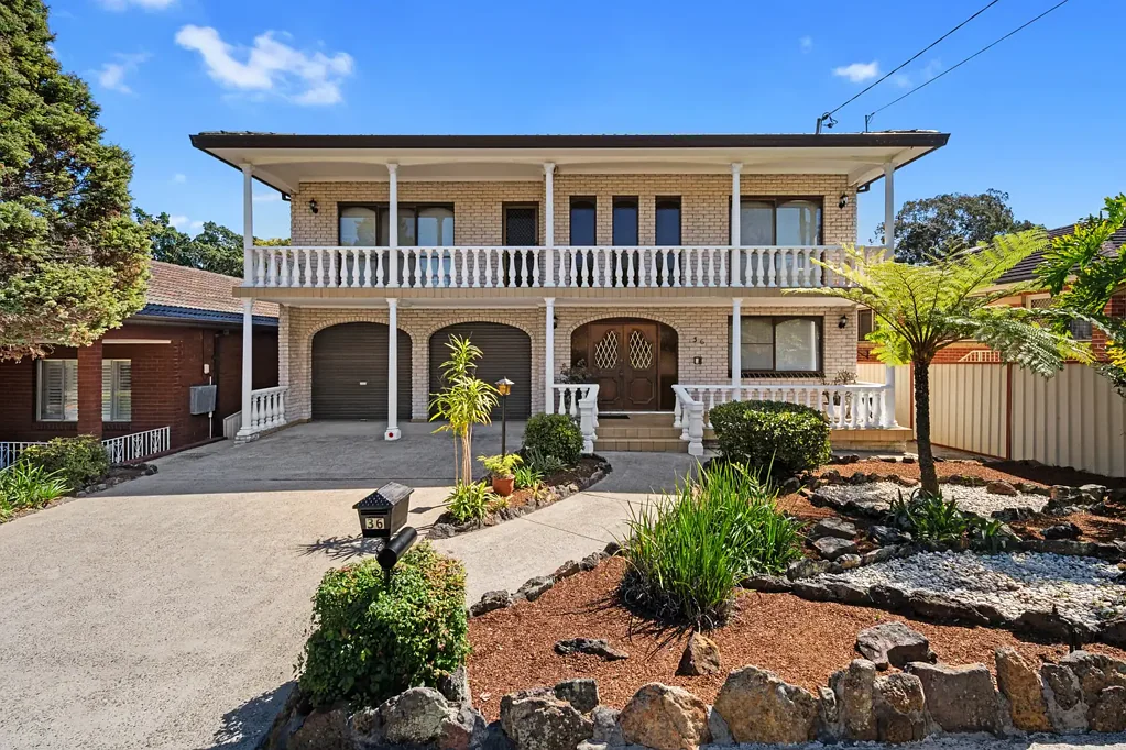 Penshurst 5房 宽敞家庭住宅，潜力无限 Substantial Family Home with Endless Possibilities