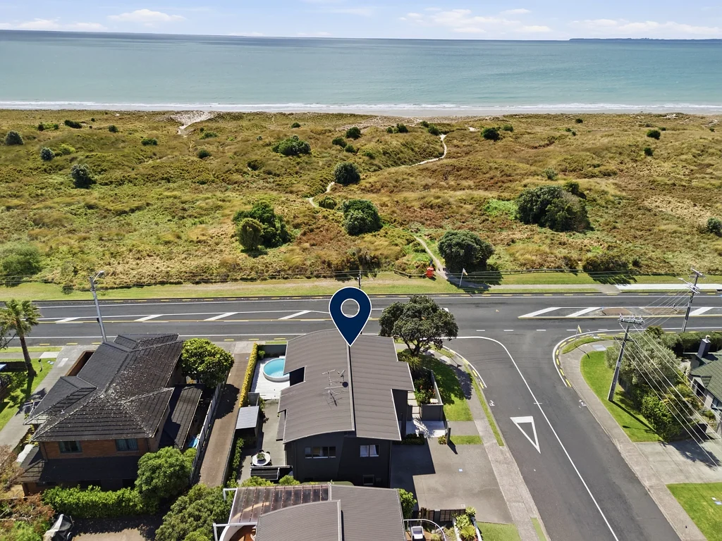 Papamoa 4 Bedroom Pacific panorama, position, pool, parking