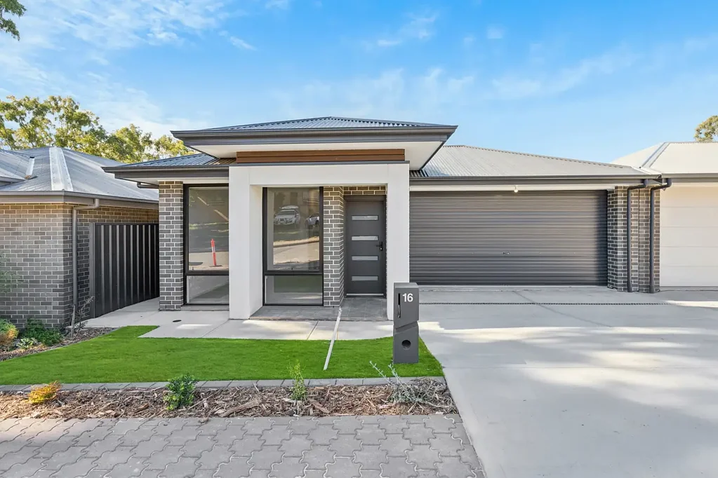 Valley View 3房  Brand-New 3-Bedroom Torrens-Title House
