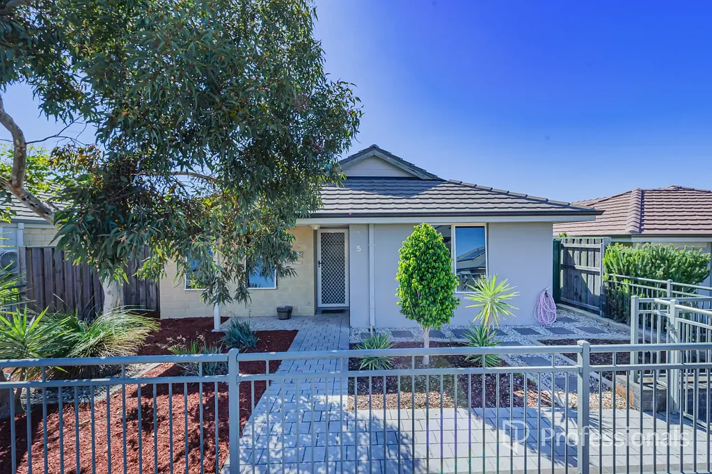 5 Greenbank Street, Ellenbrook, WA 6069