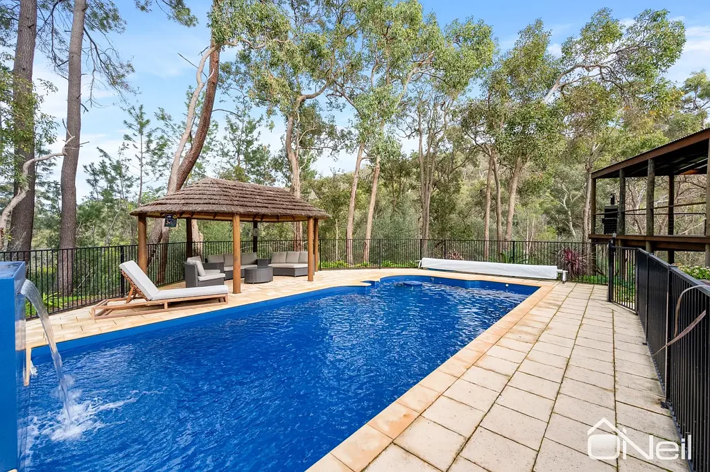 Roleystone 3 Bedroom HILLSIDE ESCAPE