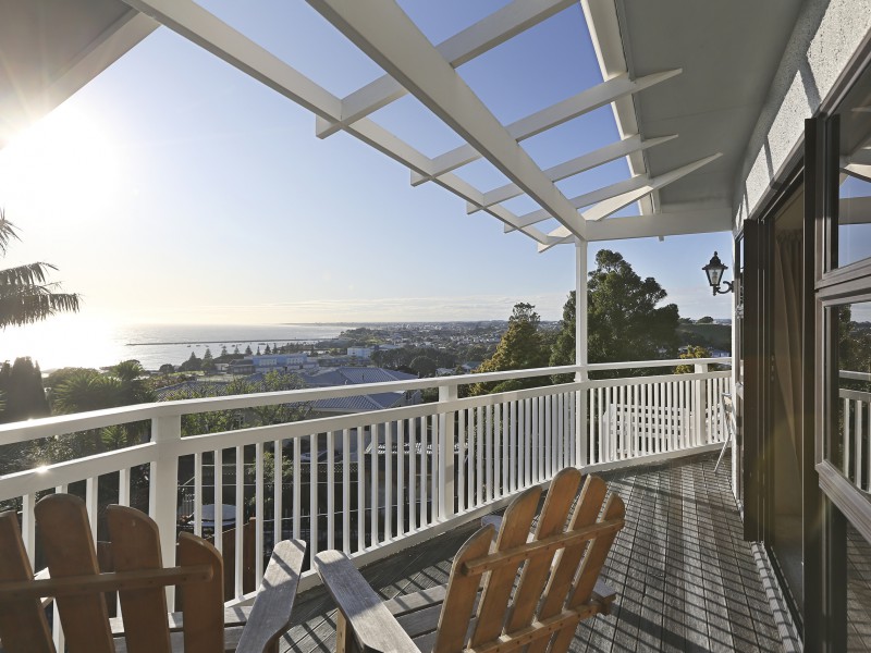 4 Catherine Crescent, Moturoa, New Plymouth, 4 침실, 1 욕실