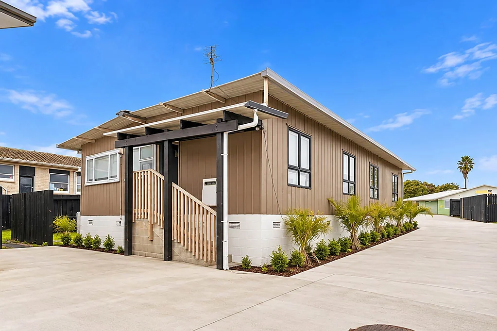Manurewa 2Kwarto MODERN, LOW-MAINTENANCE LIVING