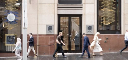 疯狂黄金价：抢金潮后，澳洲人竟想用金条换房？真相没那么简单