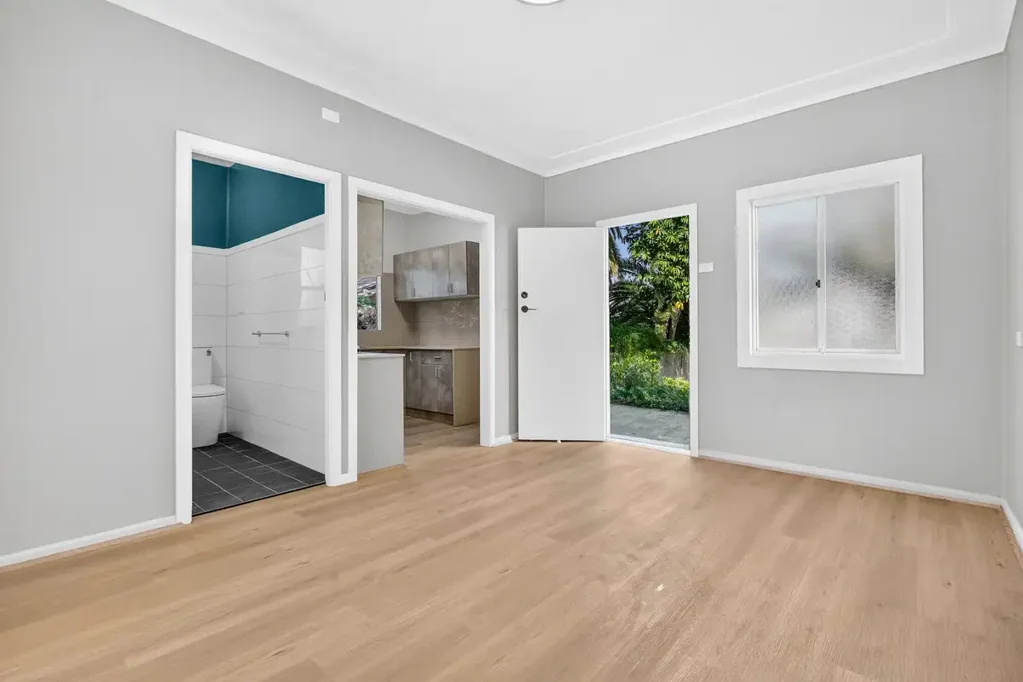 Renovated Coastal Home – Just a Short Stroll to Blue Bay Beach