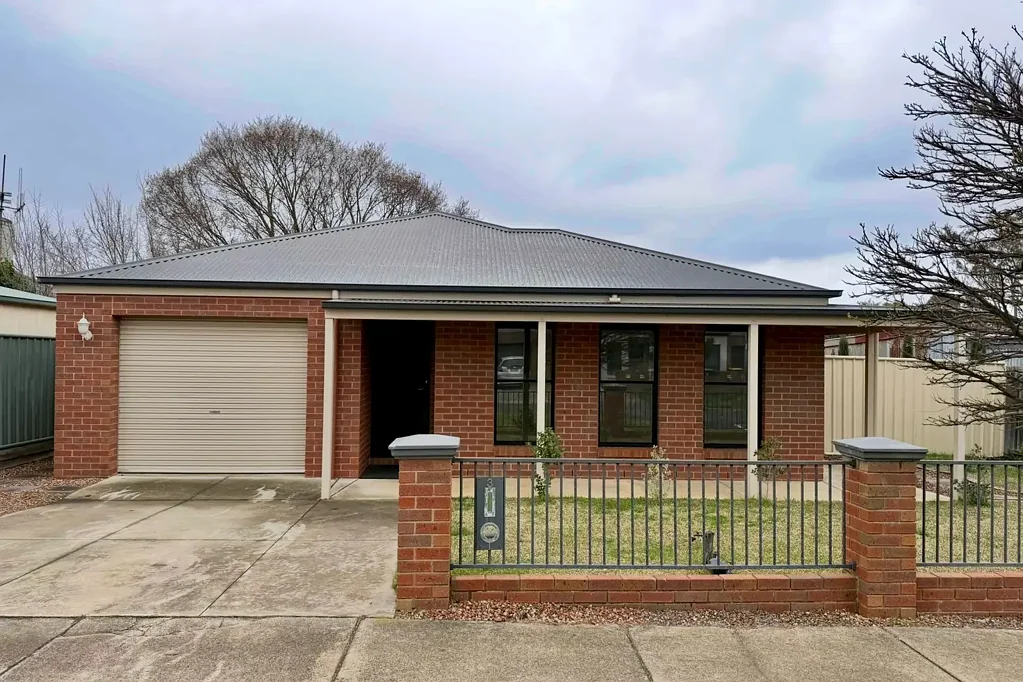 3 Bruno Street, Kangaroo Flat, VIC 3555