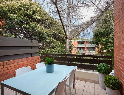 4/19 Wood Street, North Melbourne, Melbourne CBD, 2 침실, 1 욕실, Apartment