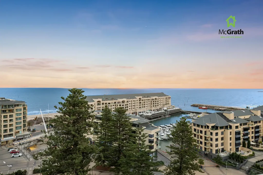 Glenelg 3 Slaapkamer A Penthouse Made for Entertaining - Private Rooftop Pool & Spectacular Views