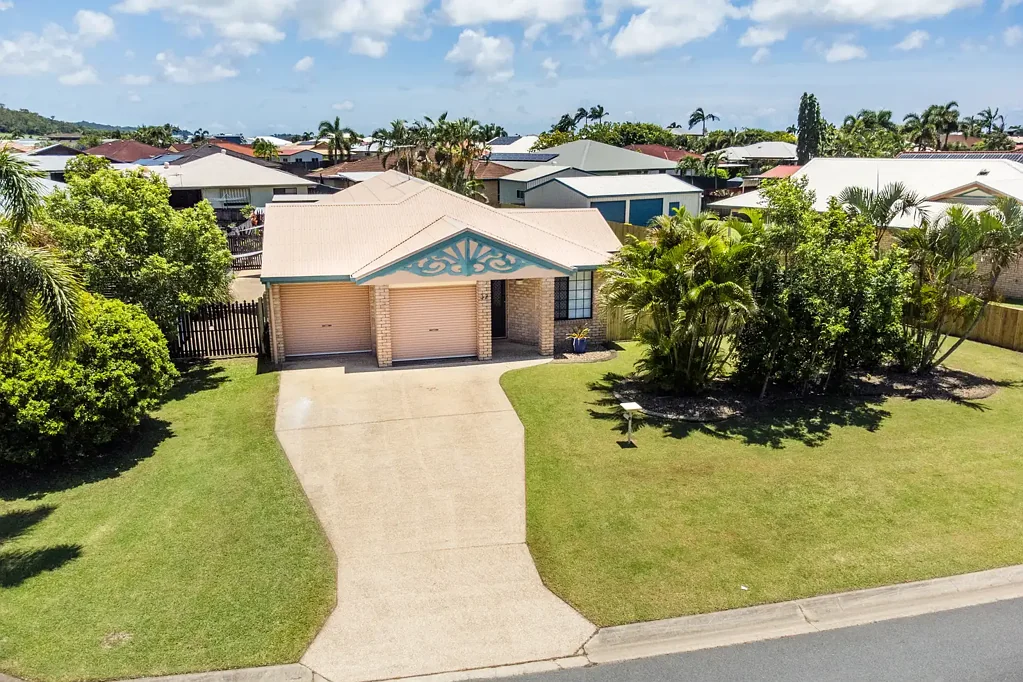 32 Vassallo Drive, Glenella, QLD 4740