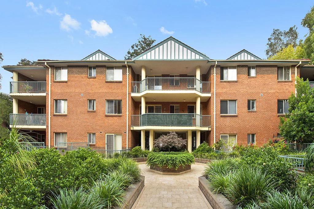 Hornsby 2Habitaciones NEW LISTING - First Week Offered  - In The Ever Popular May Street.