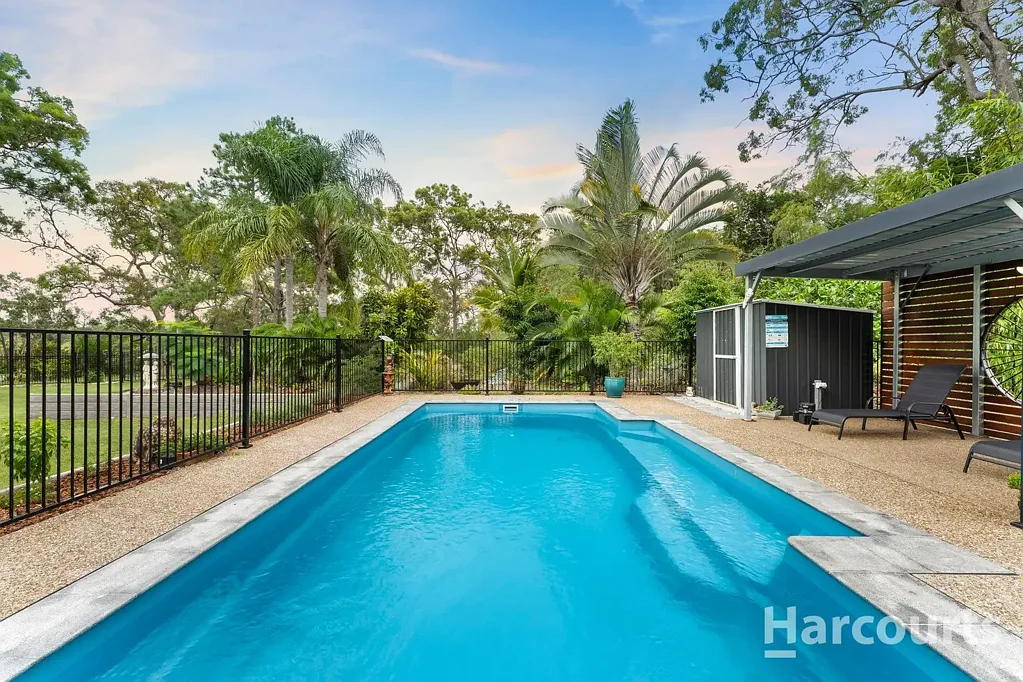 Toogoom 3部屋 Coastal Luxury on 3/4 Acres