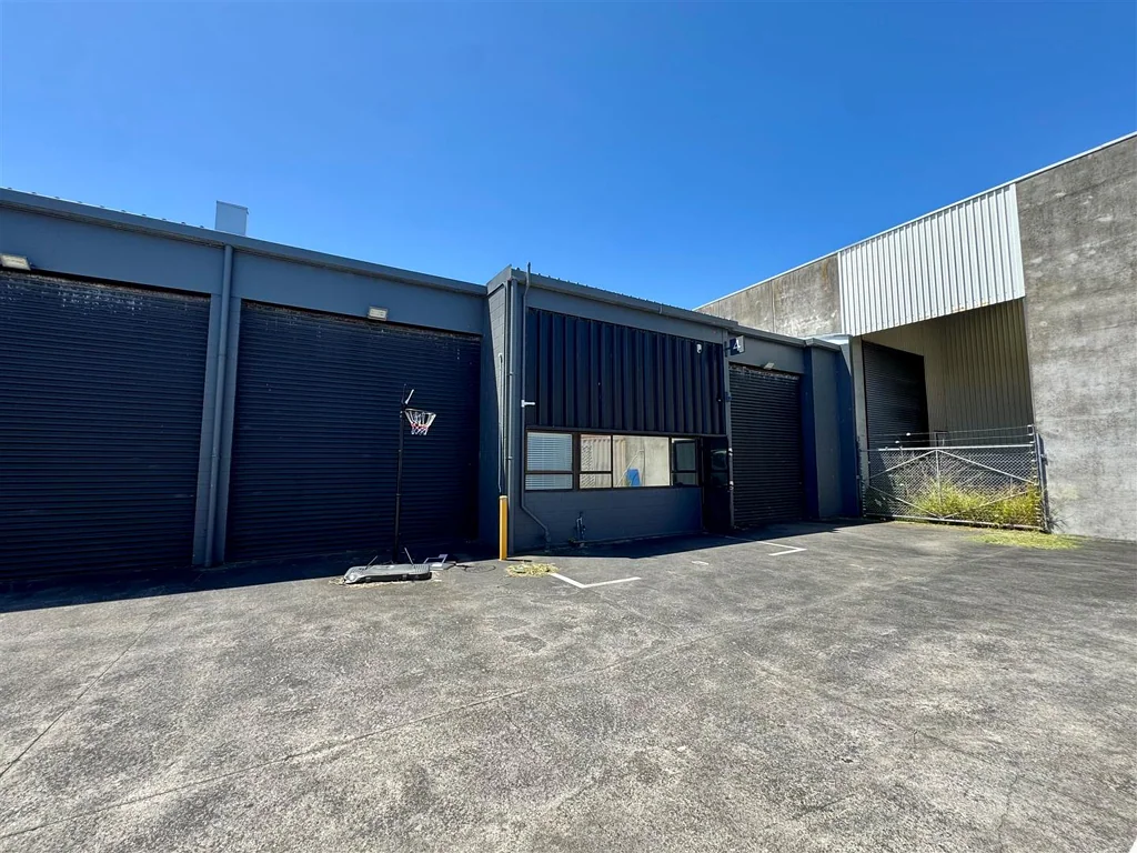 Mangere CBRE | Flexible Warehouse in Secure Complex
