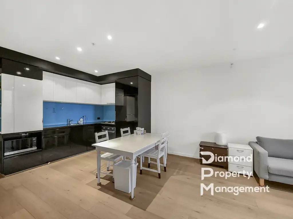 Unparalleled Amenities and Breathtaking Views in Docklands' 'The Quays'