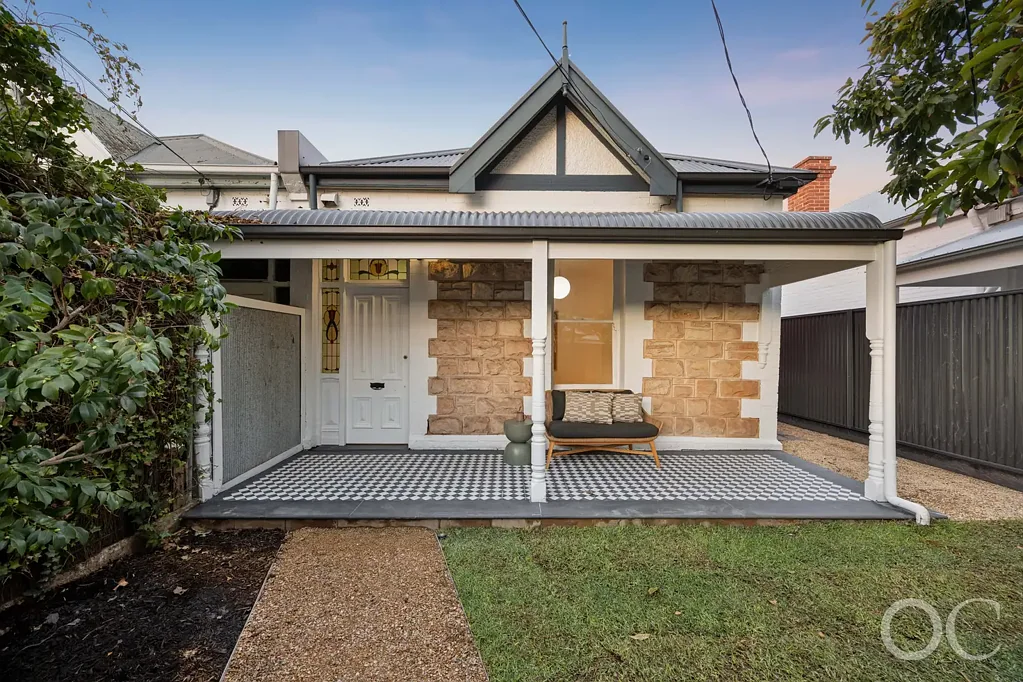 Hyde Park 2 Bedroom Open the Door to a Single-Fronted Villa with Double the Potential