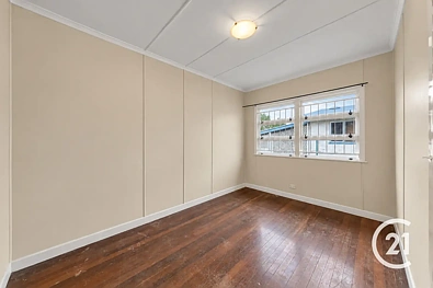 बेडरूम - 19 Grenadier Circle, Ebbw Vale, QLD 4304