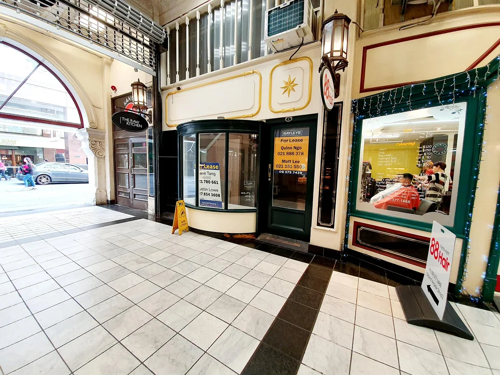 Auckland Central Affordable Retail at 233 Queen Street
