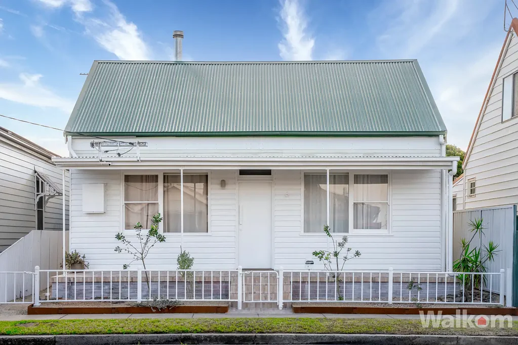 6 Queen Street, Stockton, NSW 2295