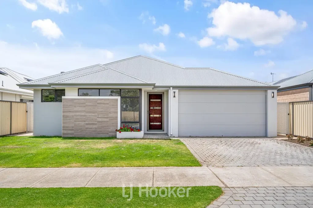 Broadwater 3房  Stylish Modern Living with Exceptional Outdoor Entertaining