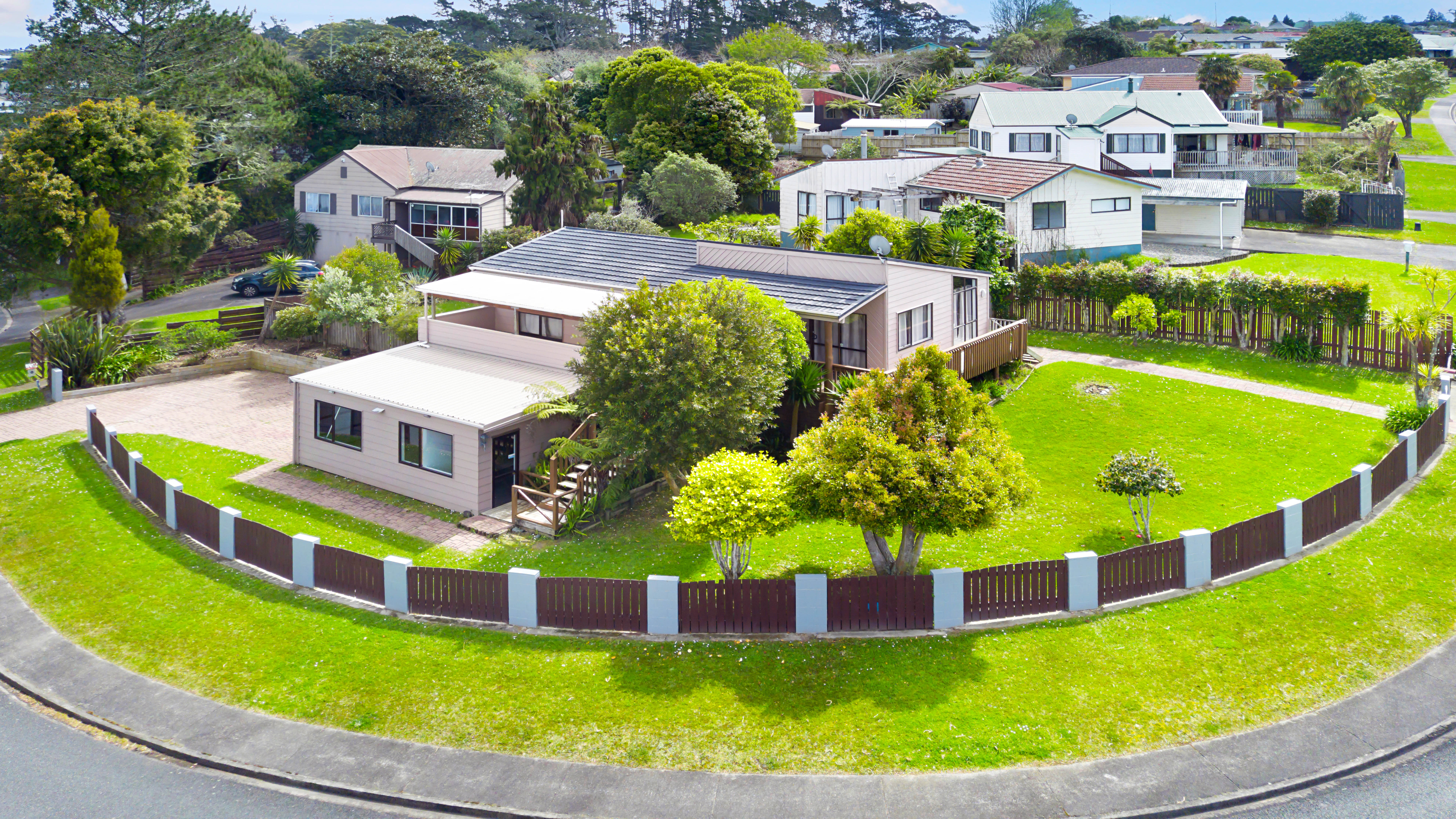 61 Anich Road, Massey, Auckland - Waitakere, 3 कमरे, 0 बाथरूम, House