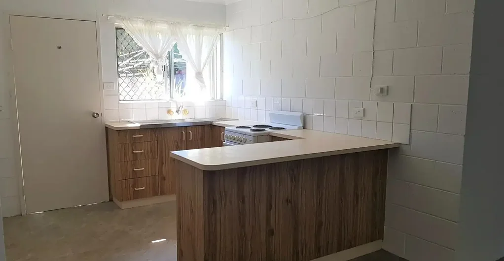WORE APARTMENT, IN SOUGHT LOCATION!