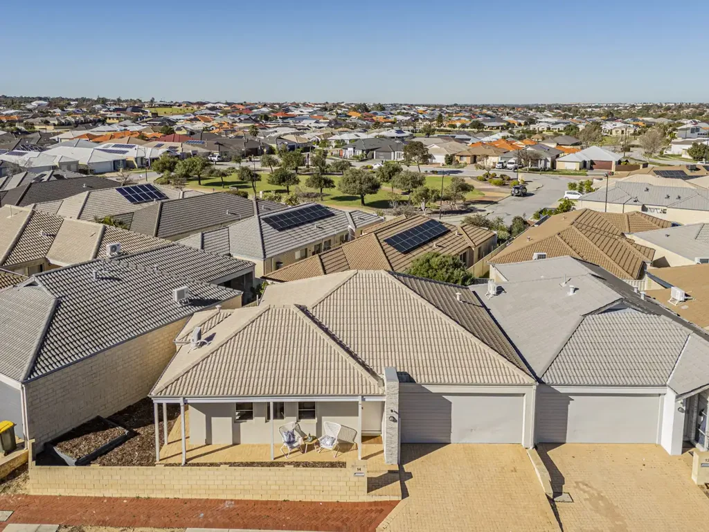 Ridgewood 3房  Practical Living in a Handy Location
