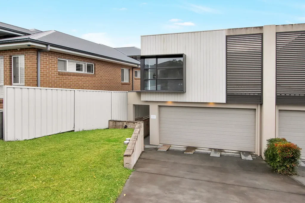 Private Coastal Retreat in Shell Cove – Spacious One Bedroom Living - Utilities Included
