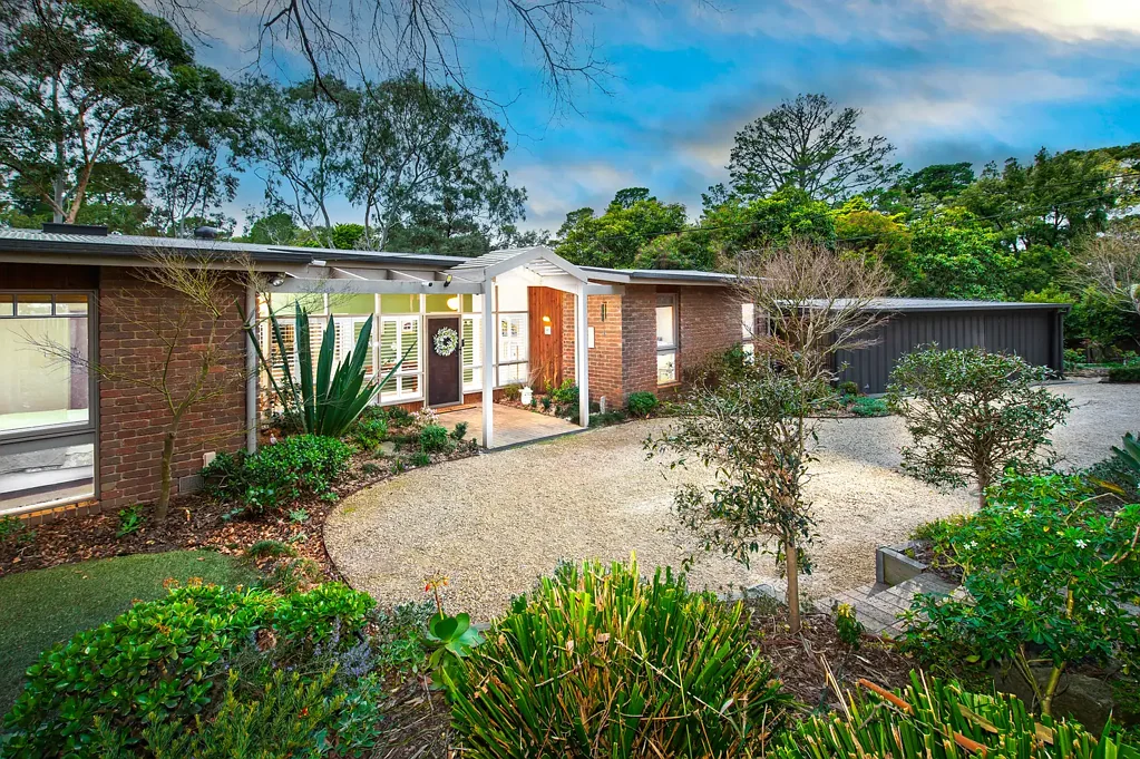 44 Pine Ridge, Donvale, VIC 3111