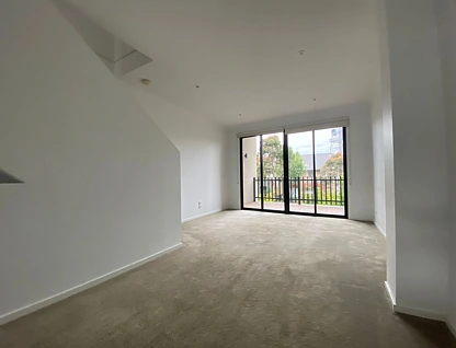 31 Ulmara Parkway, Maidstone, Western Melbourne, 3 Kuwarto, 2 Banyo, Townhouse