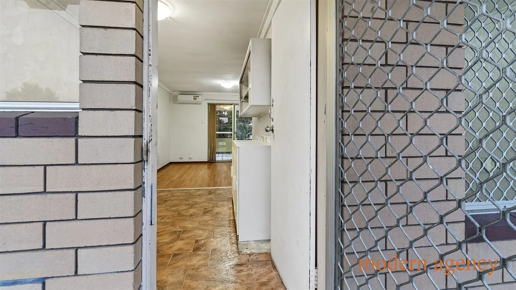 67/303 Harborne Street, Glendalough, WA 6016