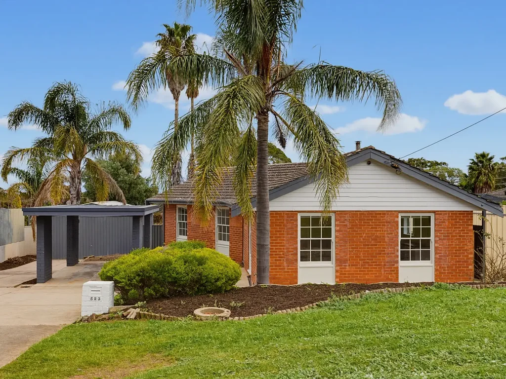 Hackham 3Moenga Updated Family Living with Character, Space and Secure Outdoor Appeal