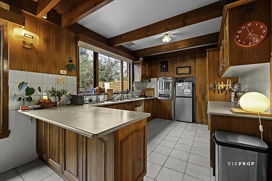 88 Spring Street, Preston, VIC 3072, 8 slaapkamers, 3 badkamers, House