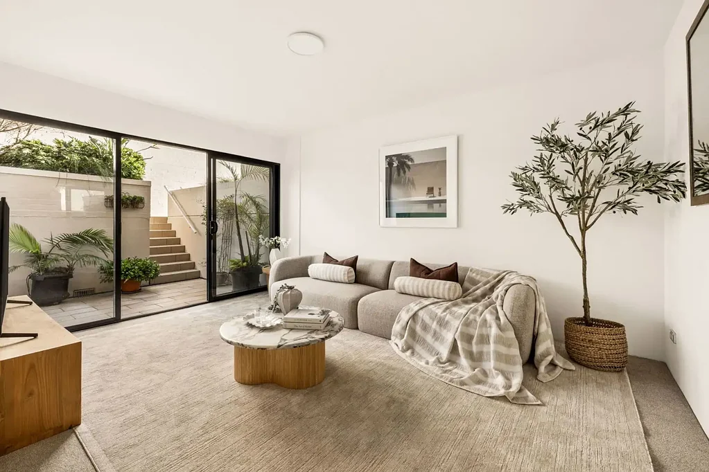 Mona Vale 3ห้องนอน Contemporary Coastal Townhome in a Prime Mona Vale Location