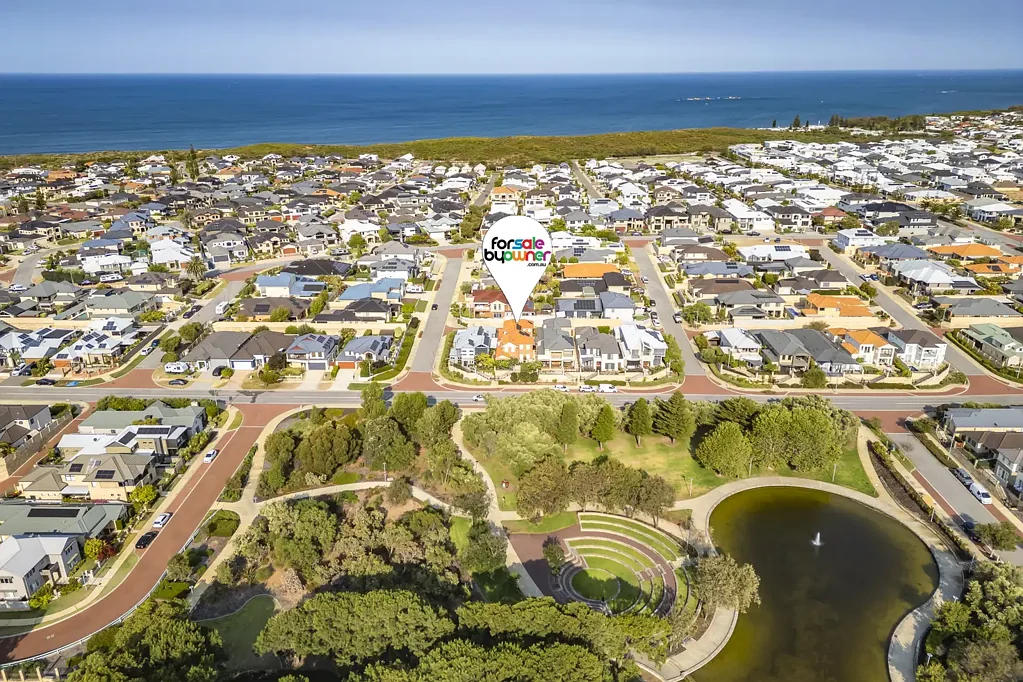 Iluka 4 Bedroom Park Frontage and Ocean Backdrop