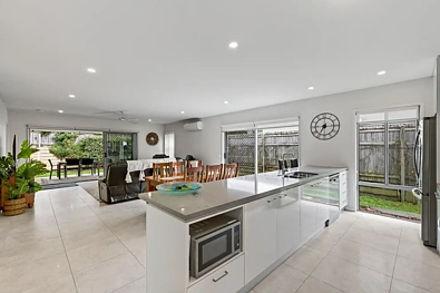 16 Muller Street, Redland Bay, QLD 4165, 4 slaapkamers, 2 badkamers, House