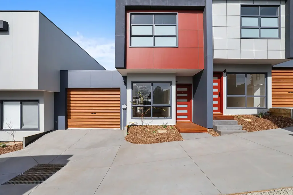 Drouin 2房  BRAND NEW TOWNHOUSE WITH INNER TOWN ADDRESS