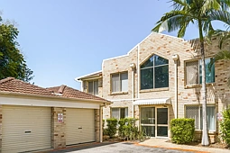 7/57 Worendo St, Southport