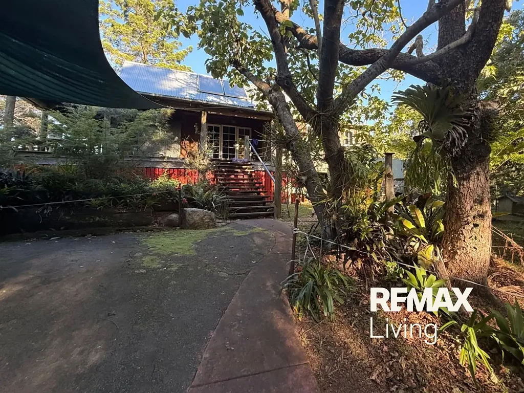 Charming Wamuran Retreat with Spacious Loft Living