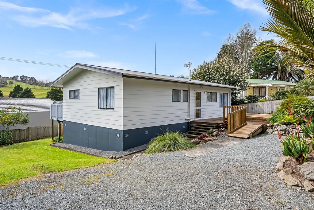 Kamo 3ਬੈੱਡਰੂਮ Budget Friendly - Very Tidy! Ready to Move in!