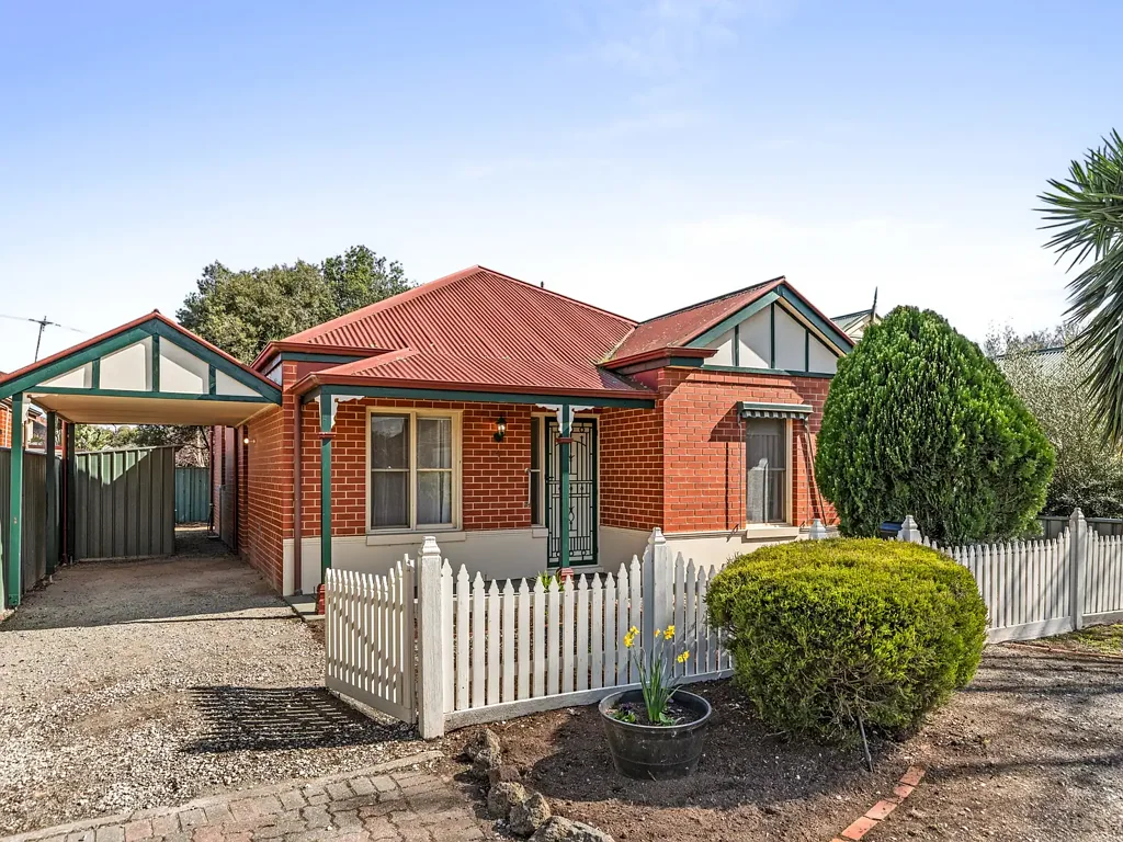 Wyndham Vale 3 Bedroom Cottage Charm, Family Comfort & an Unbeatable Position. Can You Picture It?