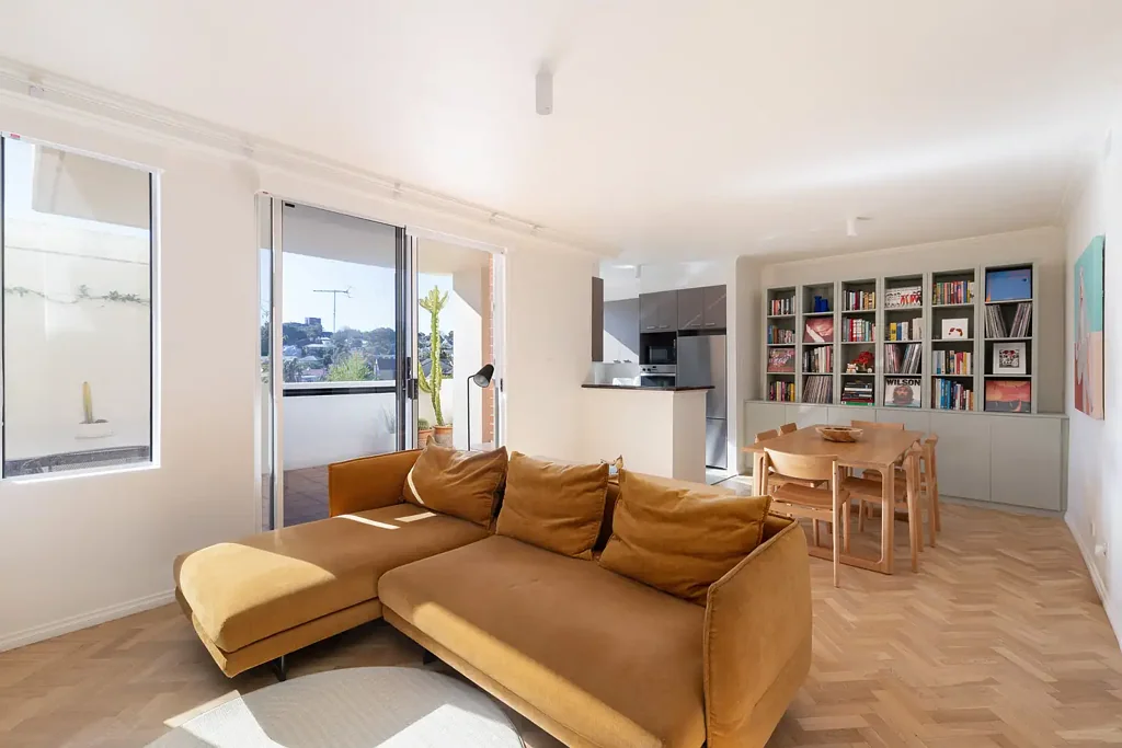 Rozelle 2Kwarto North-facing apartment / dual outdoor terraces / Peninsula locale