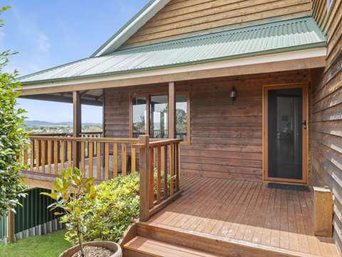 Goulburn 4 Bedroom Secluded Retreat with Stunning Views