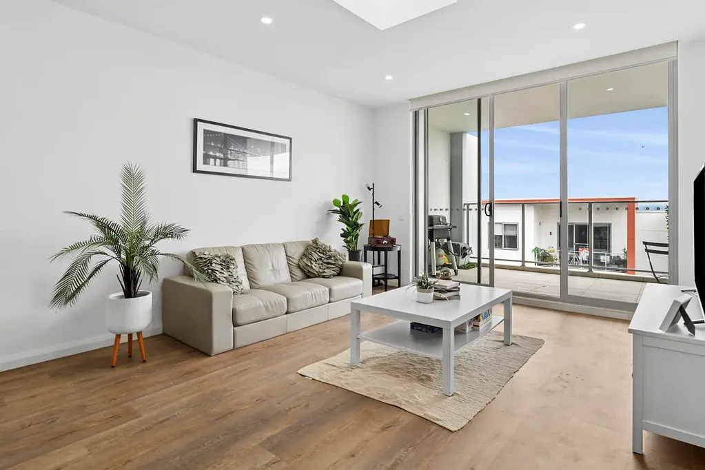 Schofields 3غرفة نوم Move-In Ready & Packed with Features – 3-Bed Apartment with Study in Schofields!