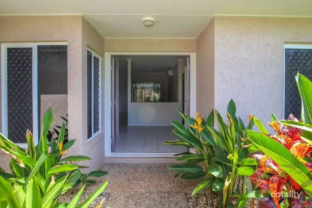 Bentley Park 4房  Spacious Family Home in Highly Sought After Silkwood Ridge Estate