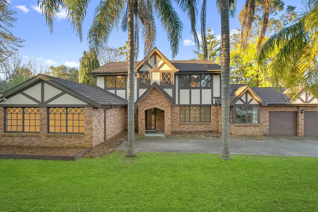 Castle Hill 4 Bedroom Expansive Family Home
