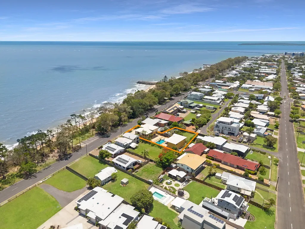 Urangan 7غرفة نوم Unique Offering, Uninterrupted Ocean Views, Endless Opportunity!