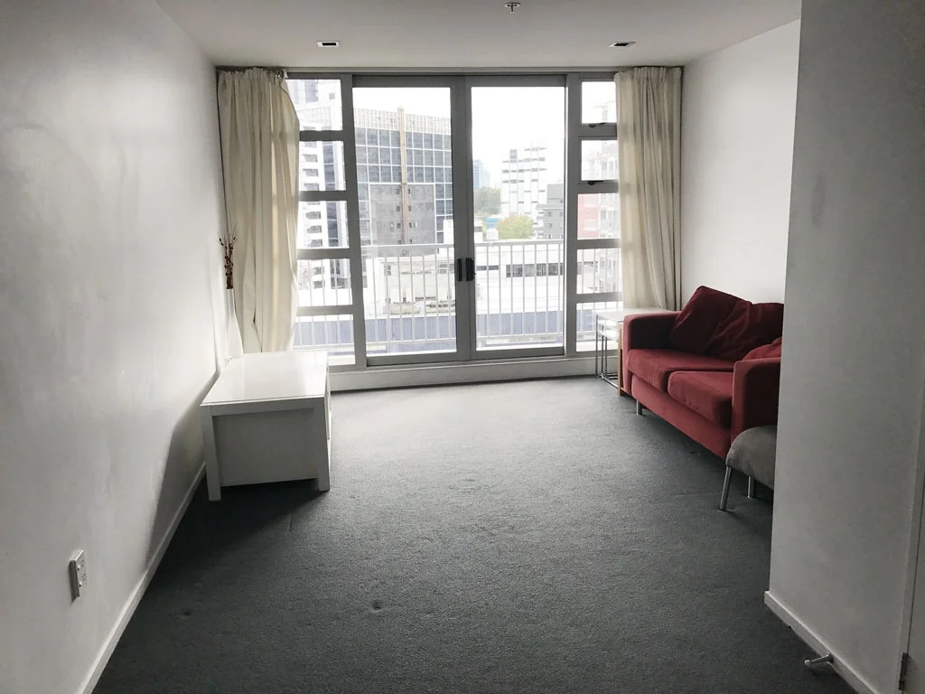 Large, sunny apartment in the heart of the CBD