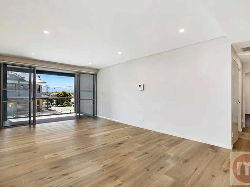 SPACIOUS & STYLISH LIVING IN THE HEART OF DRUMMOYNE