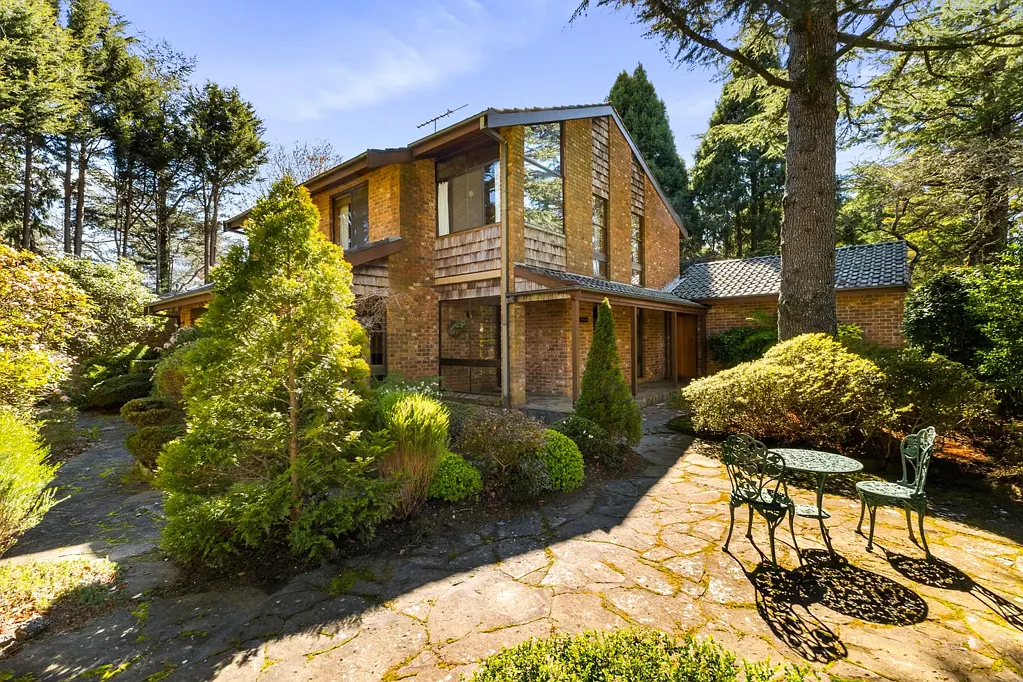 Leura 4ਬੈੱਡਰੂਮ Expansive Family Living in a Blue-Ribbon Location